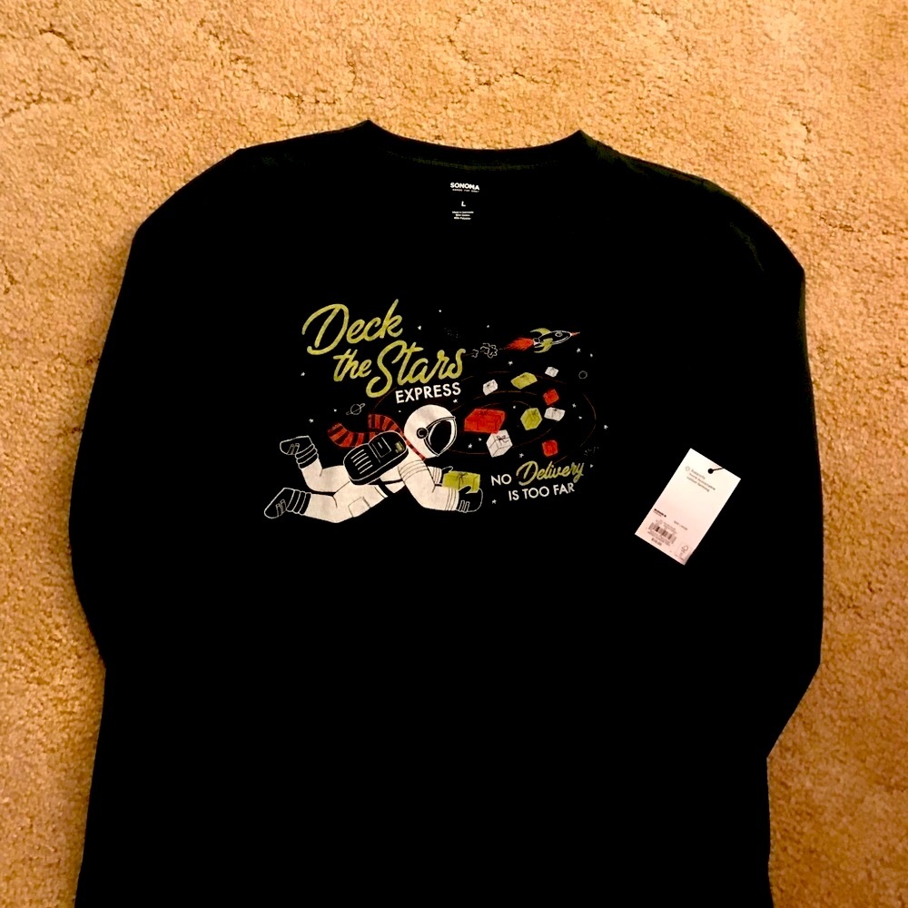DECK THE STARS LS tee